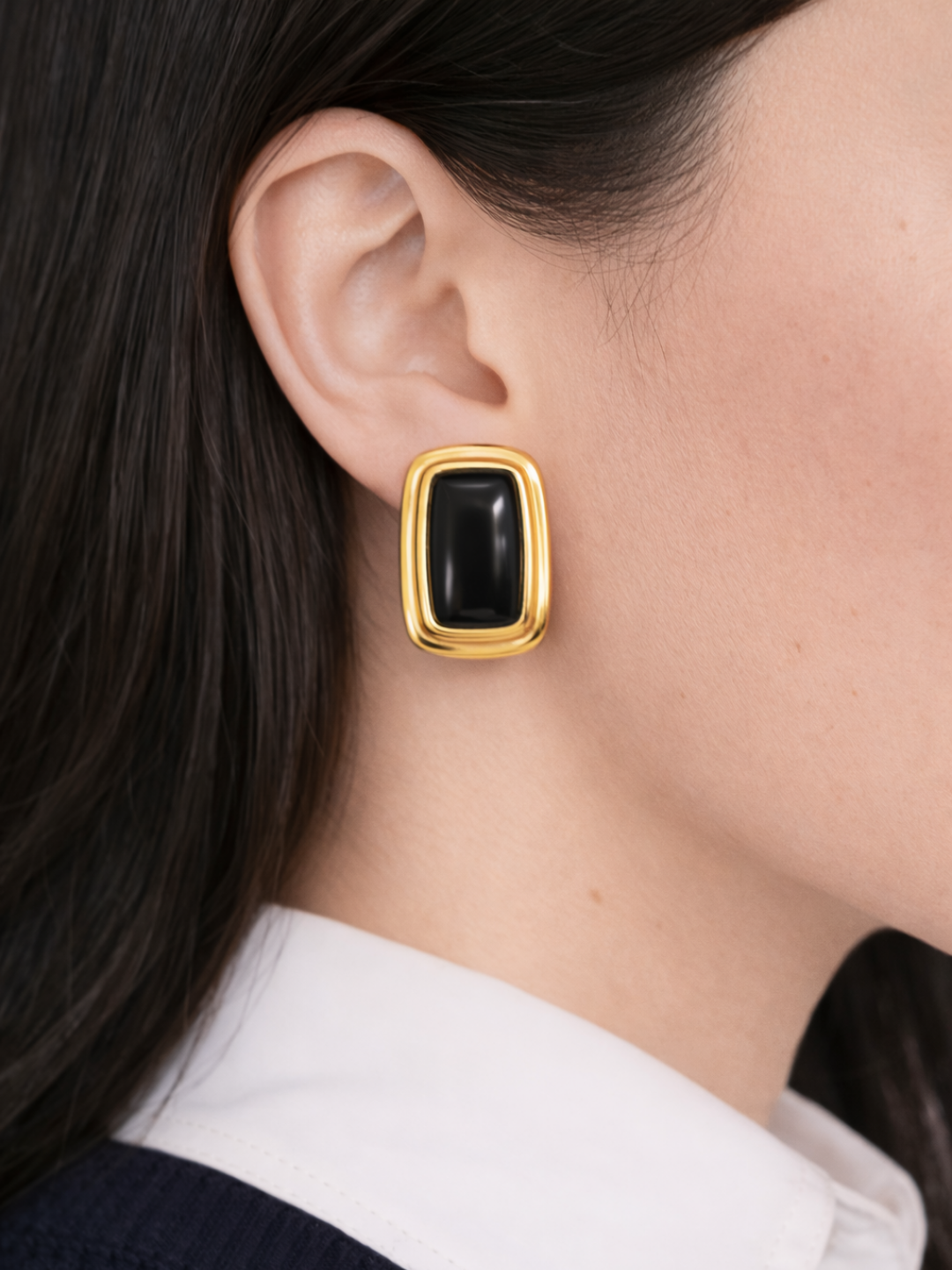Sculpted Frame Earrings in Black