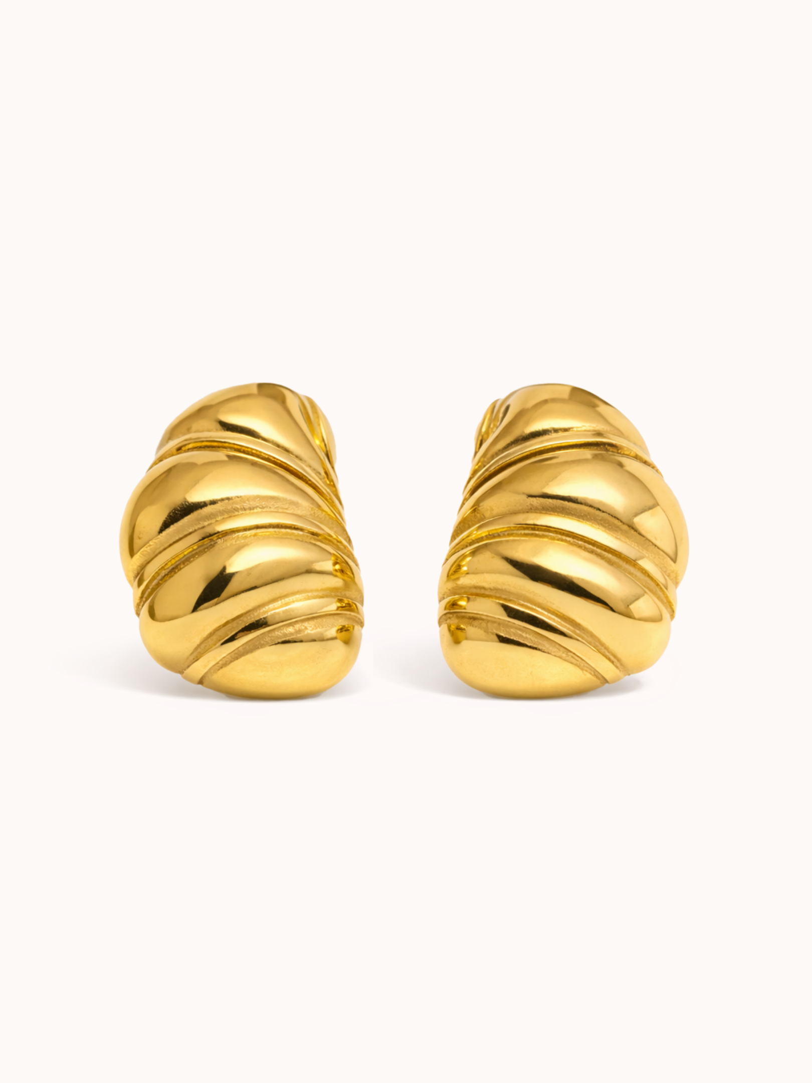 Croiss Earrings in Gold-Finished